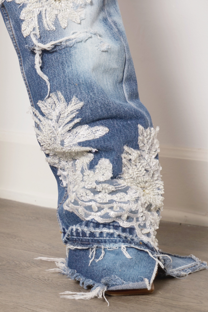 White beaded embellished denim Levi jeans (36w/36L)