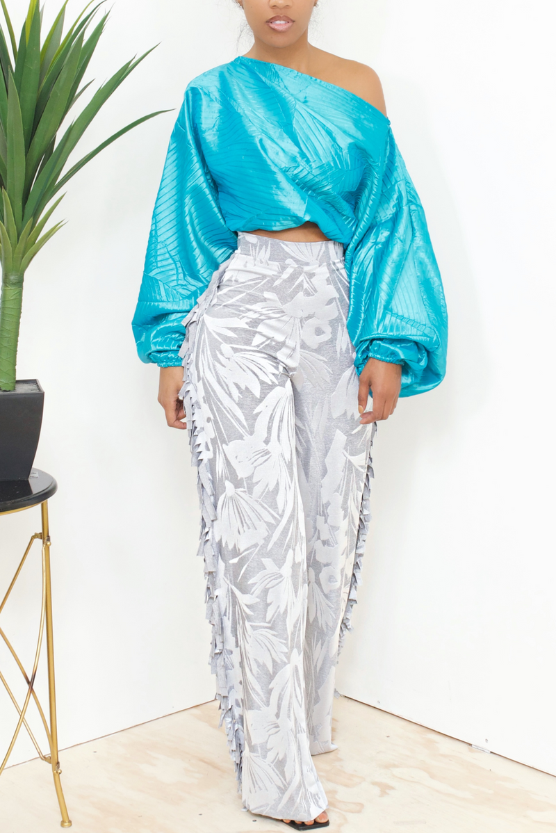 Long oversized sleeves Turquoise crop blouse